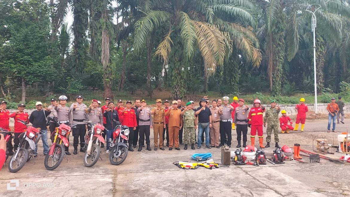Apel Siaga Karhutla Kecamatan Tandun Digelar, Polsek Tandun Perkuat Sinergi Cegah Kebakaran Hutan dan Lahan*