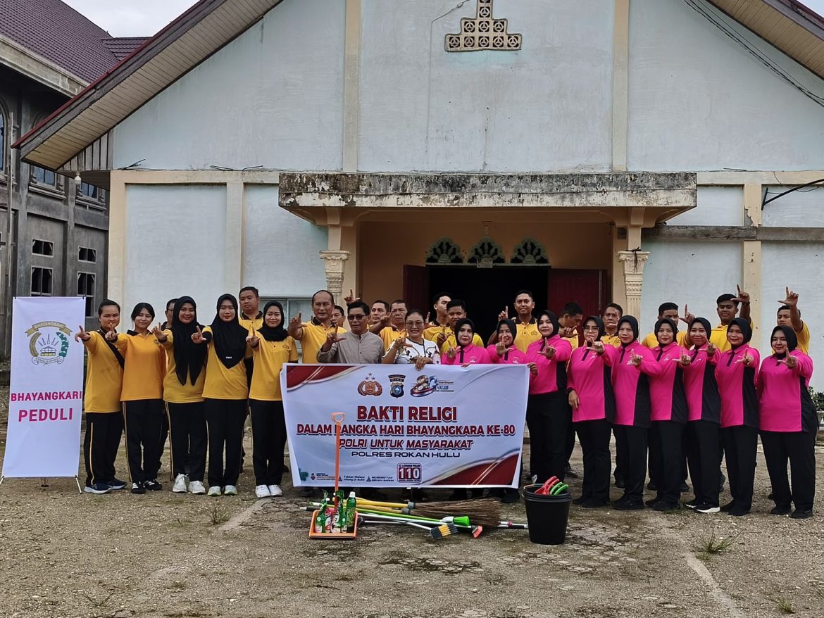Sambut Hari Bhayangkara ke-80, Polres Rokan Hulu Gelar Bakti Religi Serentak di Sejumlah Rumah Ibadah*