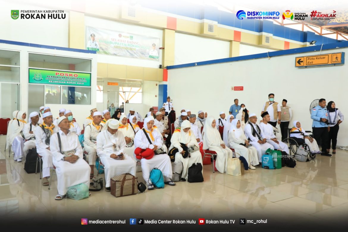 Pemerintah Kabupaten Rokan Hulu Sambut Hangat Kepulangan Jamaah Haji Tahun 2026*