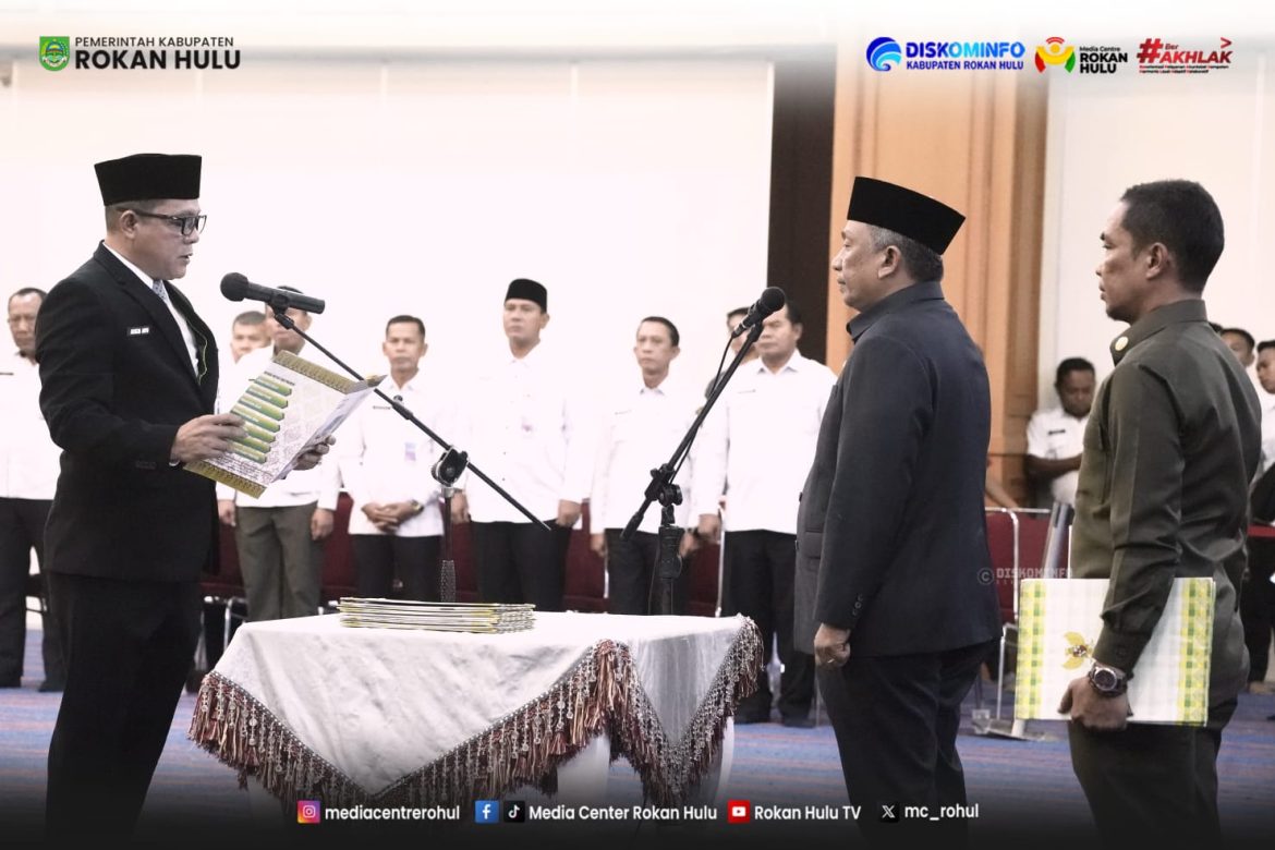 Bupati Anton Lantik Pejabat Eselon II, III, Kepala Sekolah, dan Kapus: Jangan Tunggu Perintah, Jadilah Pejabat Proaktif