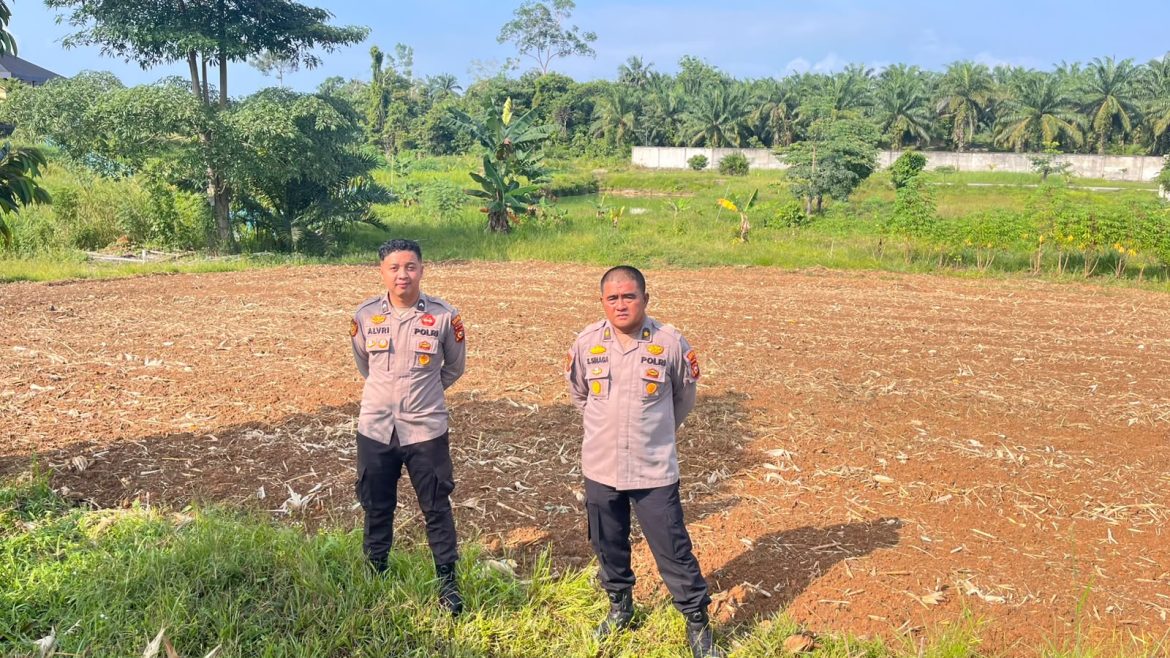 Ketahanan Pangan, Polres Rokan Hulu Cek Lahan 0,5 Hektare, Siapkan Penanaman Jagung Serentak Kuartal III