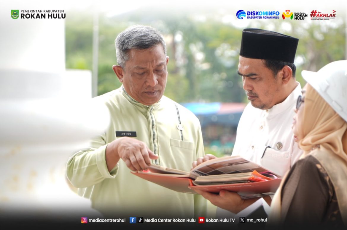 Pastikan Progres Berjalan, Bupati Anton Tinjau Langsung Pekerjaan Mal Pelayanan Publik Rokan Hulu