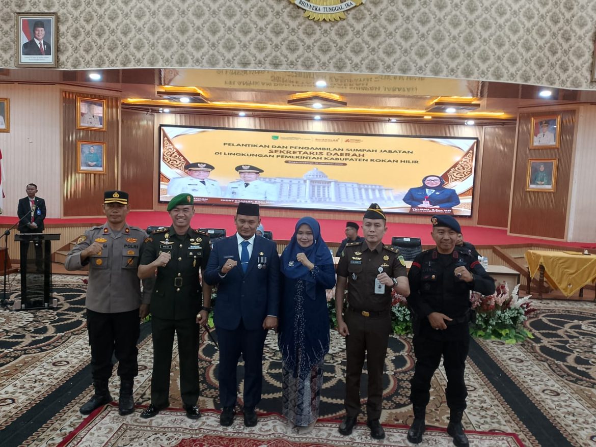 DANDIM 0321/ROHIL HADIRI PELANTIKAN SEKDA BARU, DORONG SINERGI PEMBANGUNAN DAN KEMAJUAN DAERAH